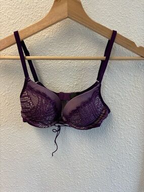 Victoria's Secret Deep Purple Lace Underwire Bra